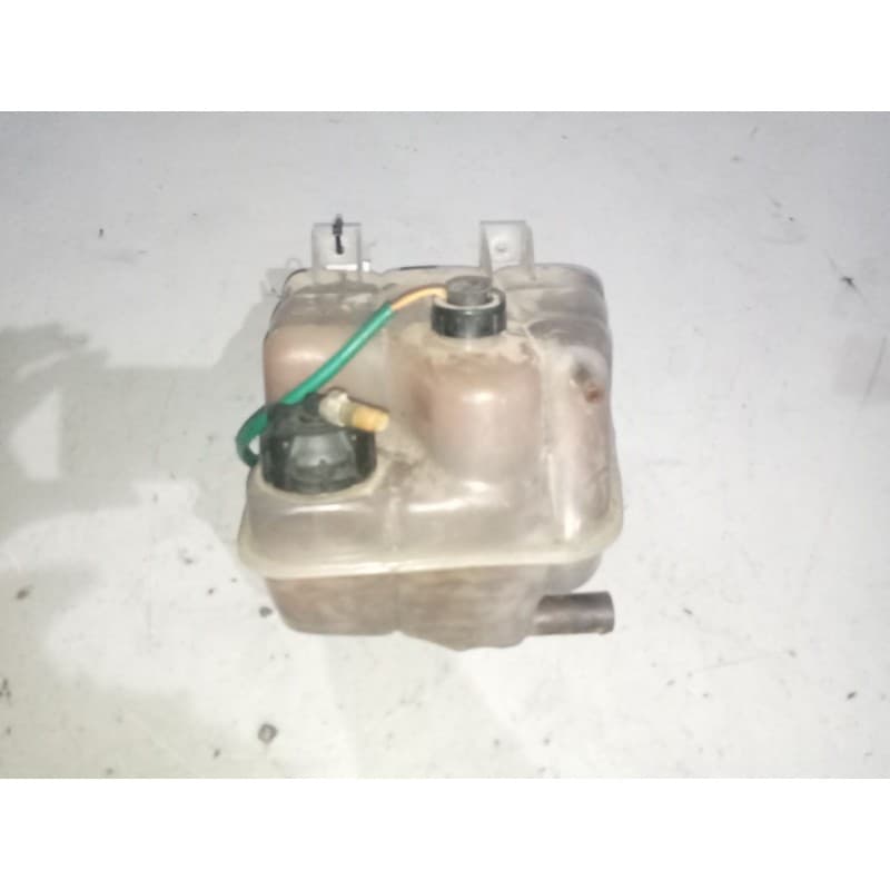 Recambio de deposito expansion para iveco daily ii caja/chasis 35-12 (15130311, 15130411, 15131111, 15131204, 15131211,... refer - Blanco