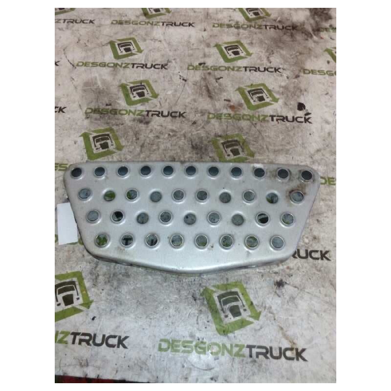 Recambio de huella peldaño para man tg - a 18.410 fg / bb (e3/e4) xxl - 5-star referencia OEM IAM PARTE DERECHA INFERIOR - Blanco