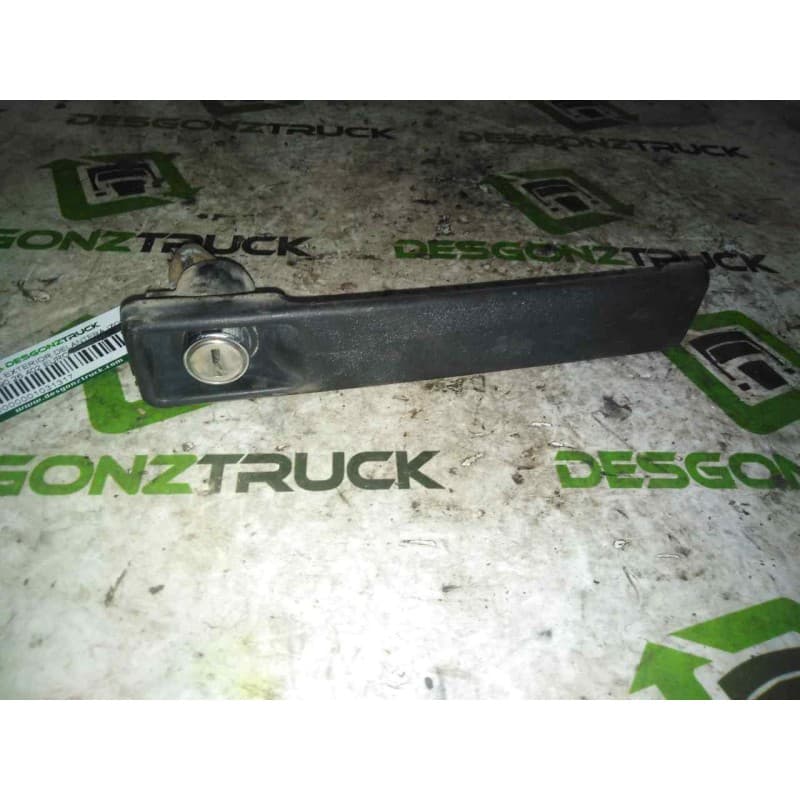 Recambio de maneta exterior delantera izquierda para man f 90 26.402 euro ii referencia OEM IAM - Blanco