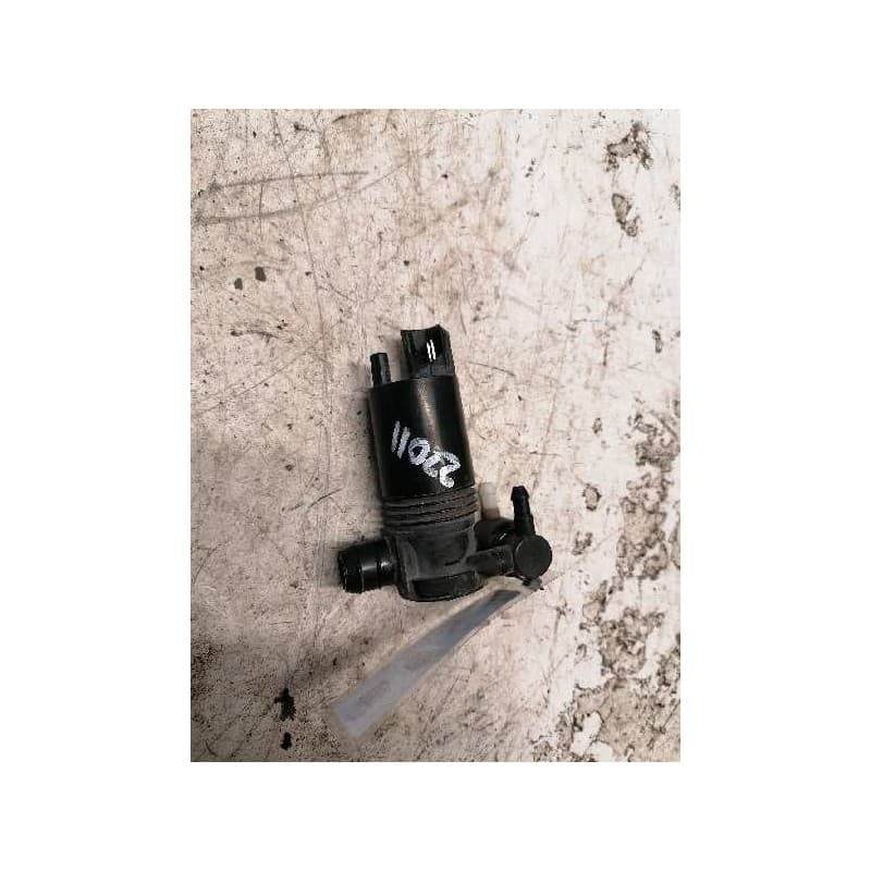Recambio de bomba limpia para ford fiesta (cb1) econetic referencia OEM IAM 8A6117K624AA 2 PINS - Rojo