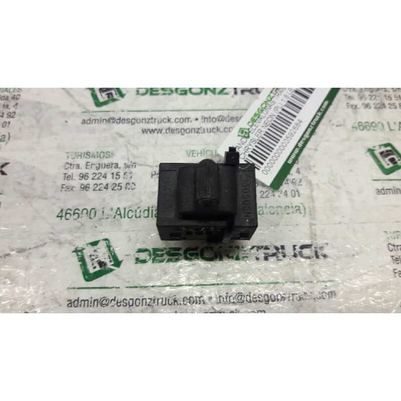 Recambio de mando elevalunas trasero izquierdo para chrysler neon (pl) 1.8 le referencia OEM IAM