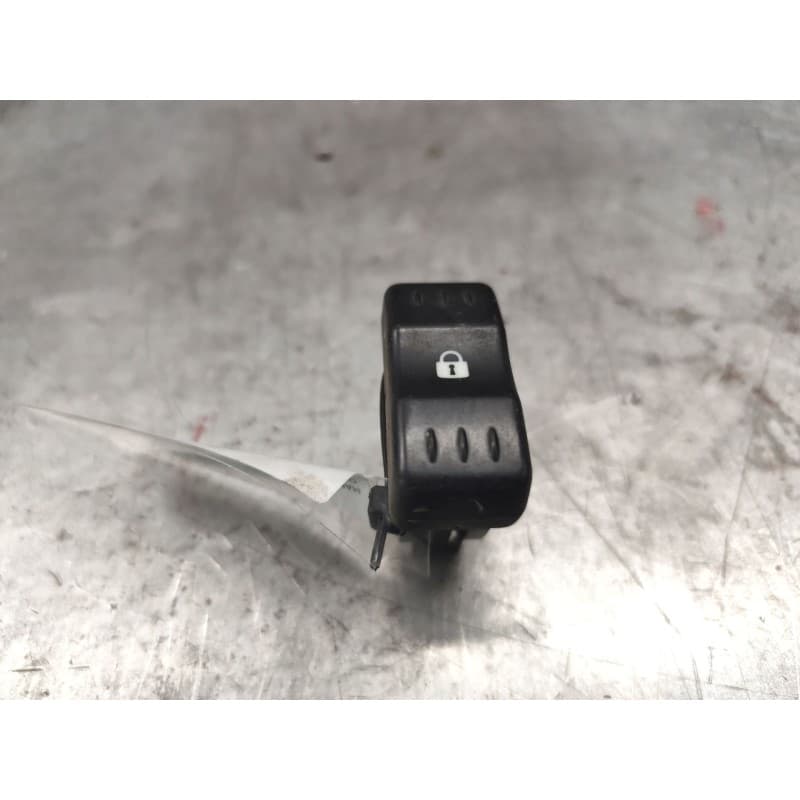 Recambio de mando cierre centralizado para dacia logan 1.6 cat referencia OEM IAM 5 PINS