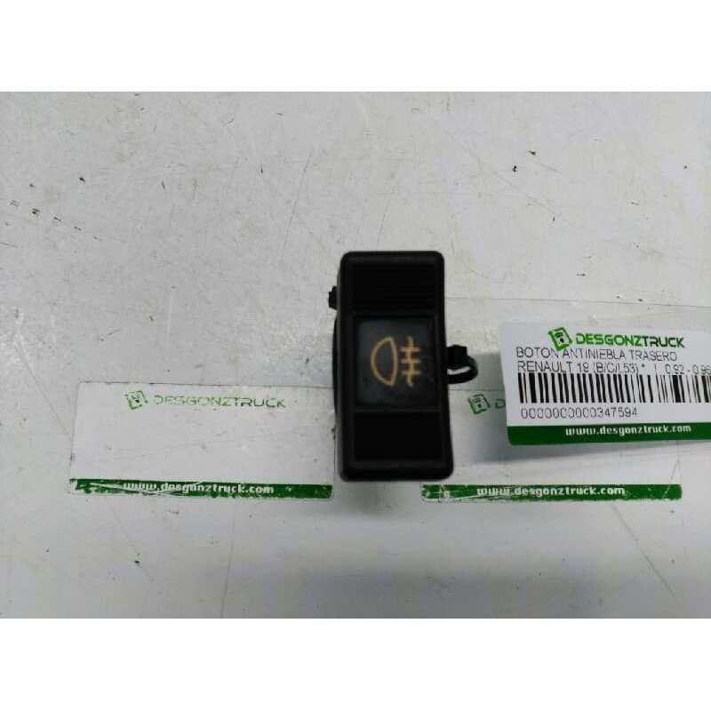 Recambio de boton antiniebla trasero para renault 19 (b/c/l53) referencia OEM IAM - Gris