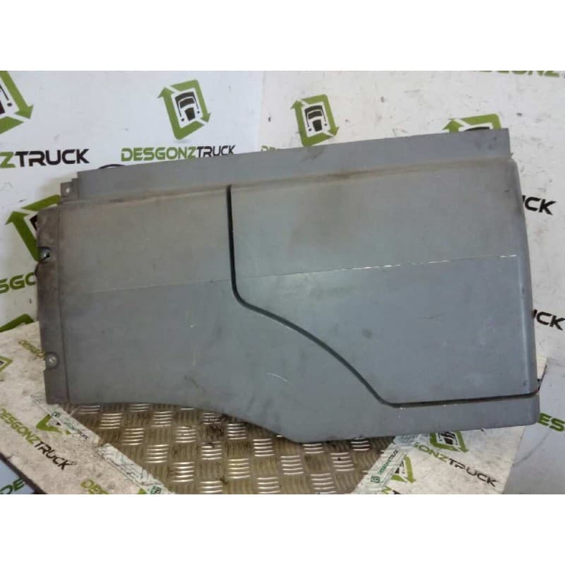 Recambio de moldura trasera cabina para mercedes-benz axor 2-ejes 18 ton 2004 1843 4x2 om 457 la l (largo) referencia OEM IAM 9