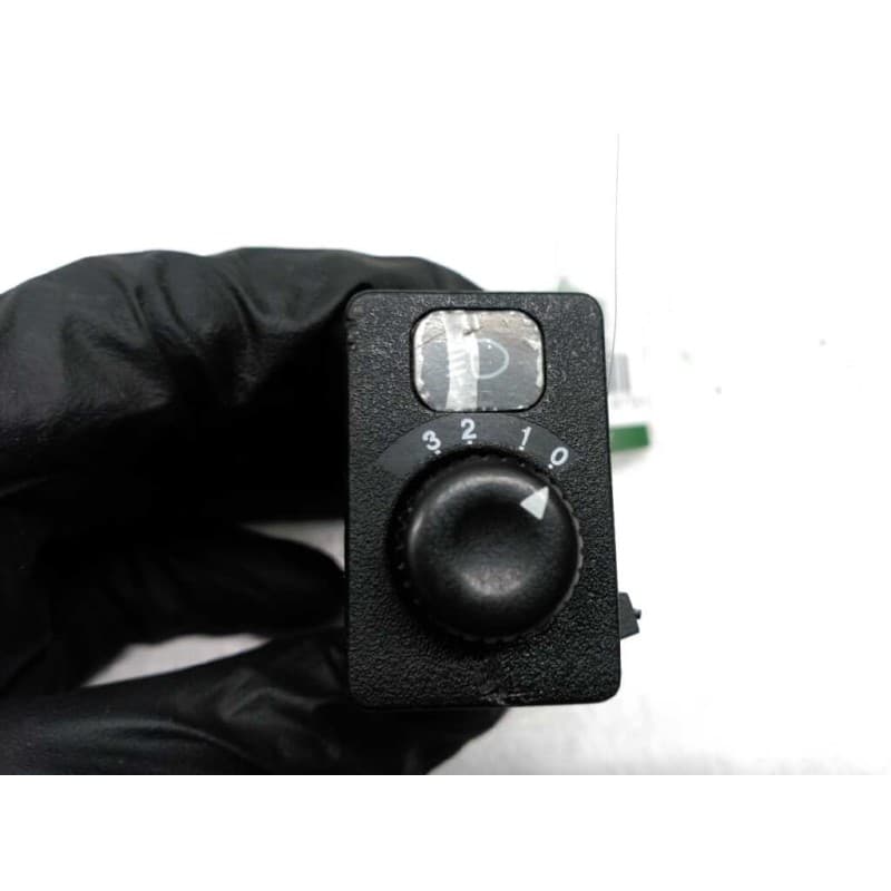 Recambio de mando regulador de faros para kia pride glxi familiar referencia OEM IAM KK11D51032