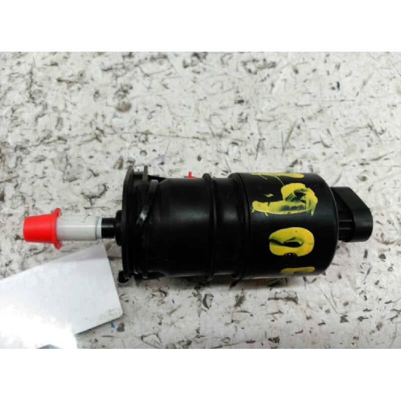 Recambio de bomba limpia para renault trafic (desde 5.89) referencia OEM IAM 7700802336 - Blanco