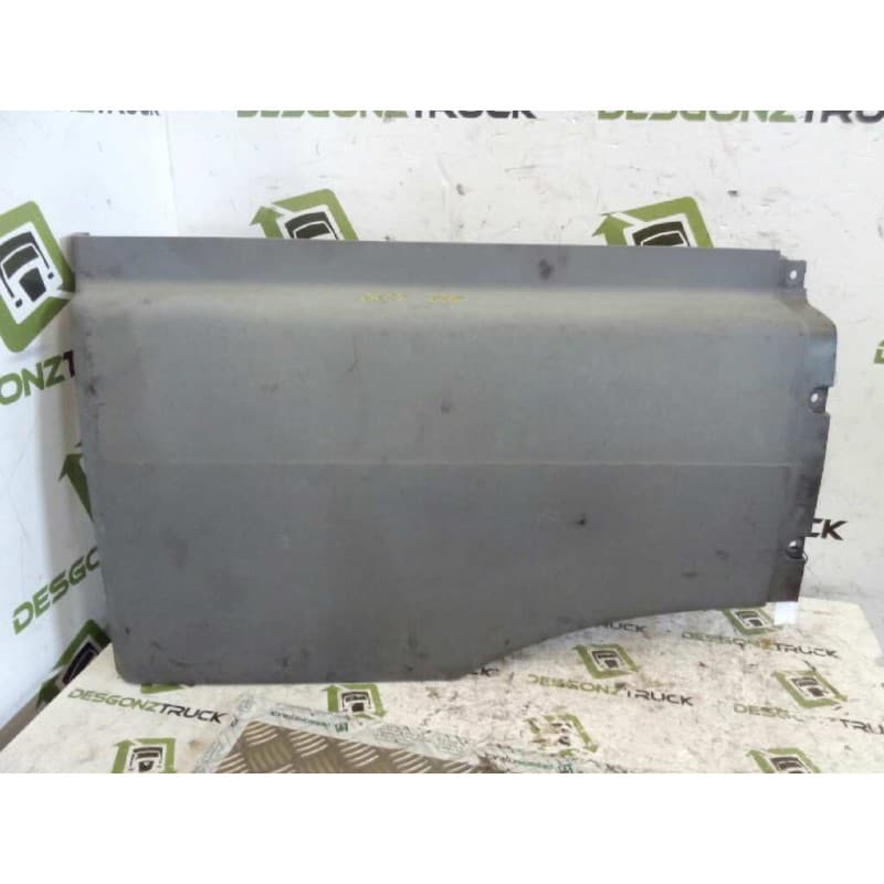 Recambio de moldura trasera cabina para mercedes-benz axor 2-ejes 18 ton 2004 1843 4x2 om 457 la l (largo) referencia OEM IAM D