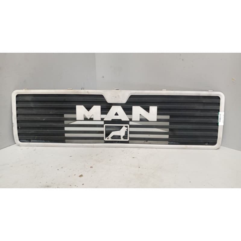 Recambio de rejilla delantera central para man m 2000 l 12.224 (e2) 6.9 diesel referencia OEM IAM 85611505001