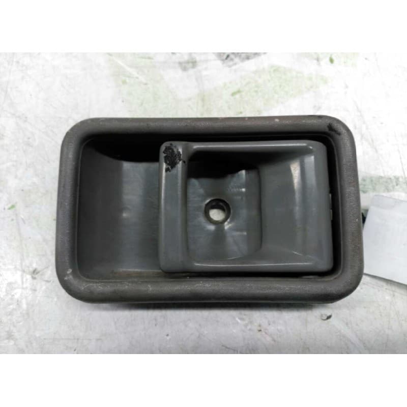 Recambio de maneta interior delantera derecha para kia pride glxi familiar referencia OEM IAM 0K90058330AFKZ