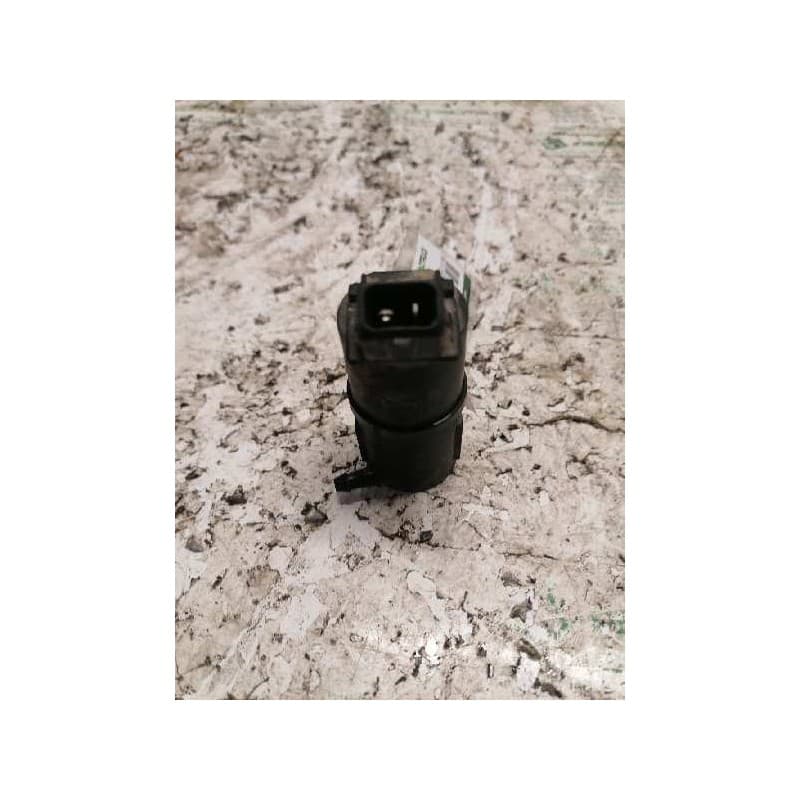 Recambio de bomba limpia para ford fiesta berl./courier 1.6 16v cat referencia OEM IAM 2 PINS - Rojo
