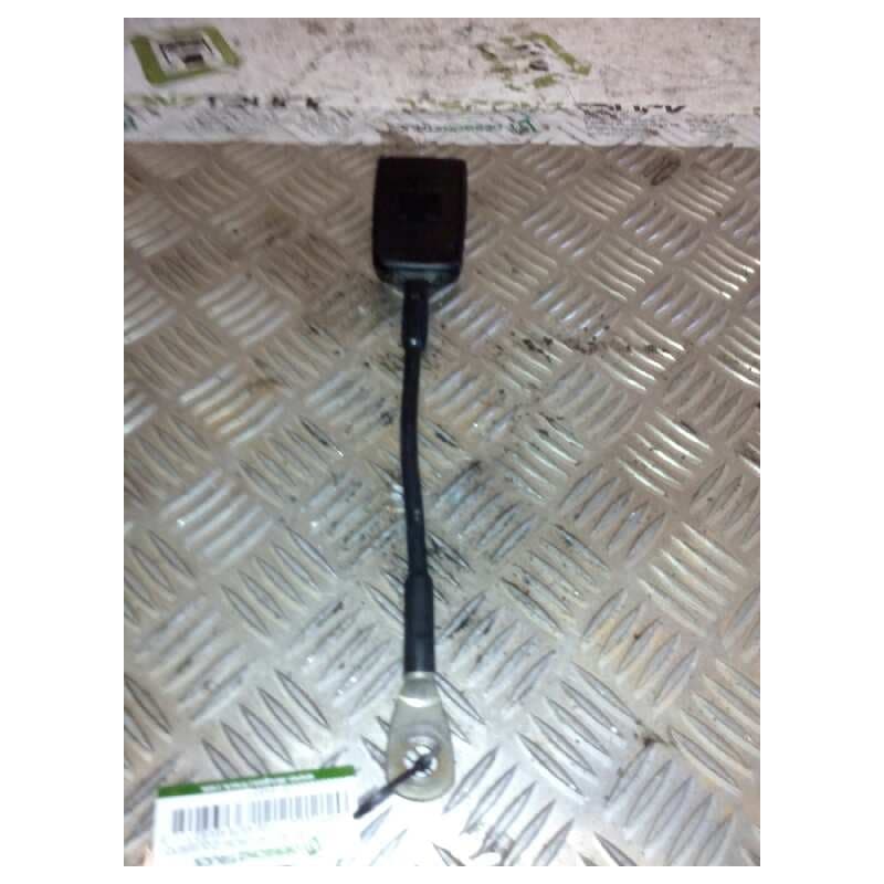 Recambio de enganche de cinturon delantero izquierdo para nissan eco - t 100.45/78 kw/e2 referencia OEM IAM - Blanco