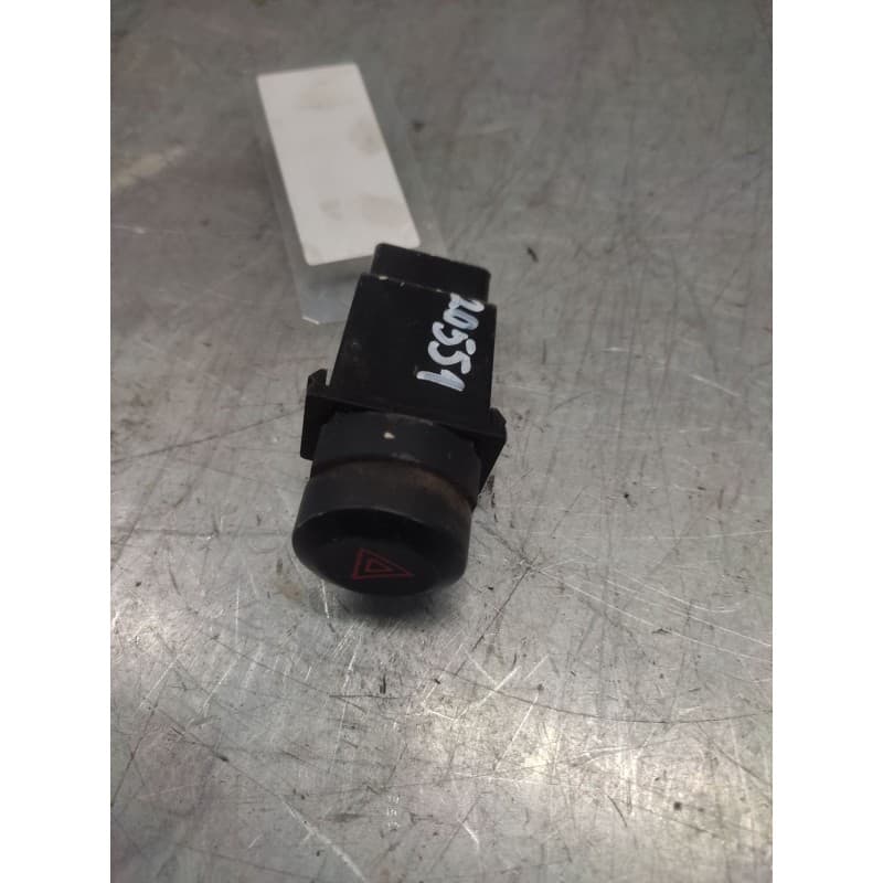 Recambio de warning para kia sorento 2.5 crdi ex referencia OEM IAM 8 PINS