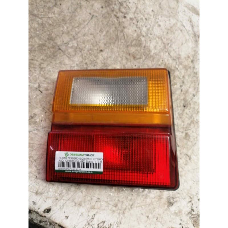Recambio de piloto trasero izquierdo interior para audi 100 berlina (443) básico referencia OEM IAM - Gris