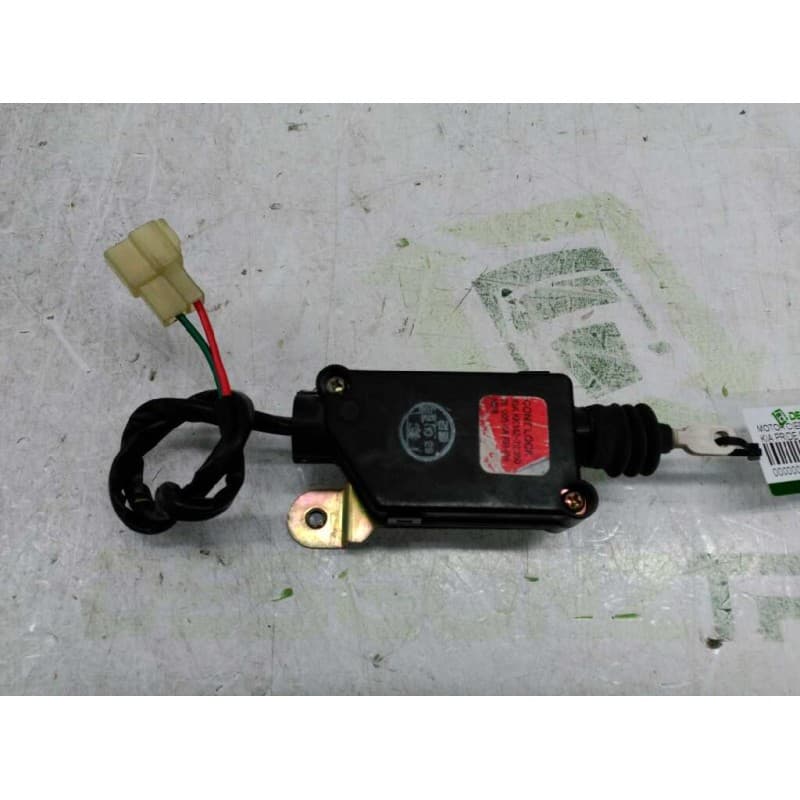 Recambio de motor cierre centralizado trasero derecho para kia pride glxi familiar referencia OEM IAM