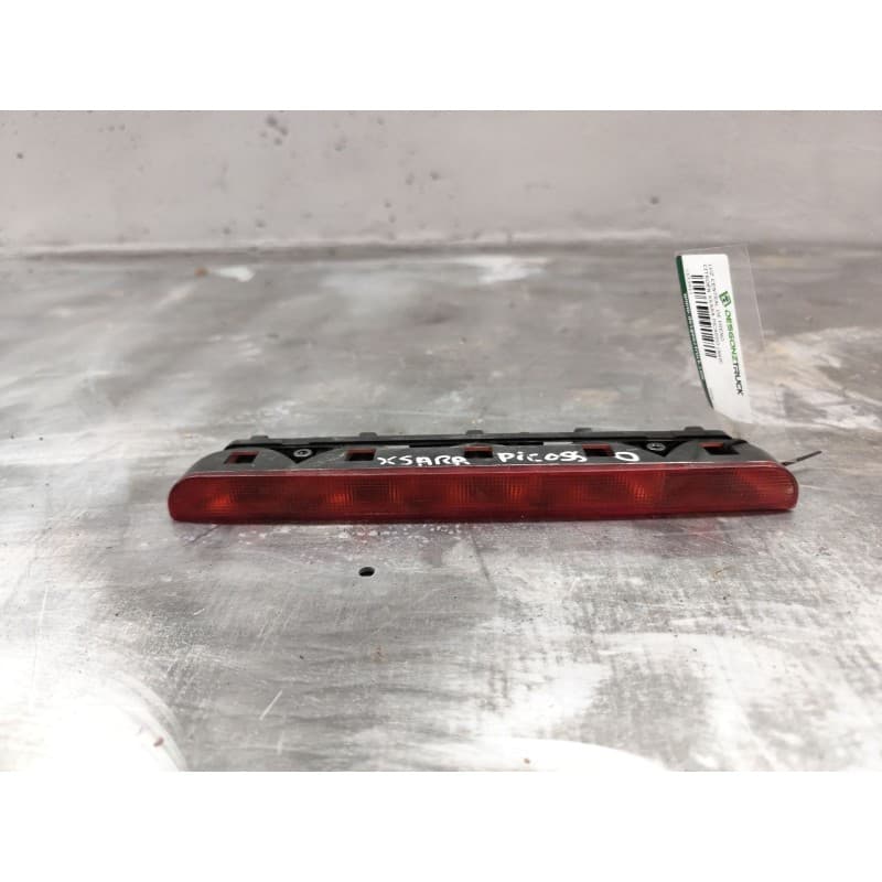 Recambio de luz central de freno para citroën xsara picasso (n68) 2.0 hdi referencia OEM IAM 3806 - Plata