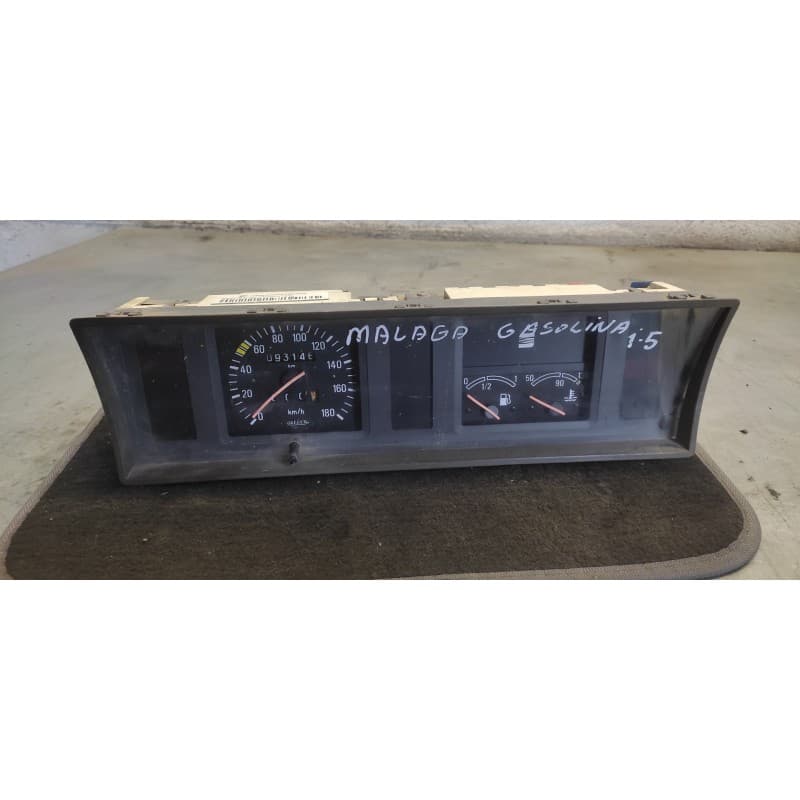 Recambio de cuadro instrumentos para seat malaga glx referencia OEM IAM