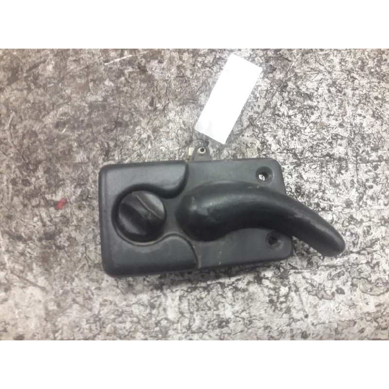 Recambio de maneta interior puerta carga para renault master desde '98 base, caja cerrada l1h1 rs 3078 referencia OEM IAM DEREC - Blanco
