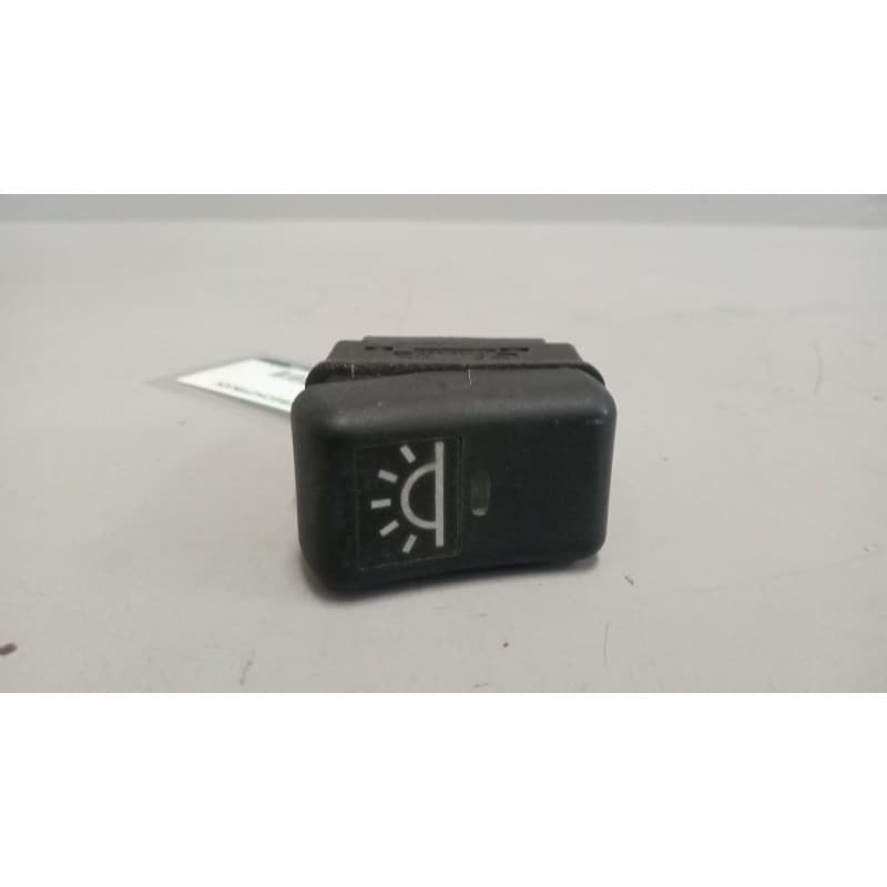 Recambio de interruptor para volvo fm 12 2002 referencia OEM IAM 2056992 - Blanco