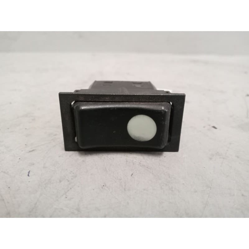 Recambio de mando elevalunas delantero izquierdo para renault magnum ab 2005 12.0 diesel referencia OEM IAM - Blanco