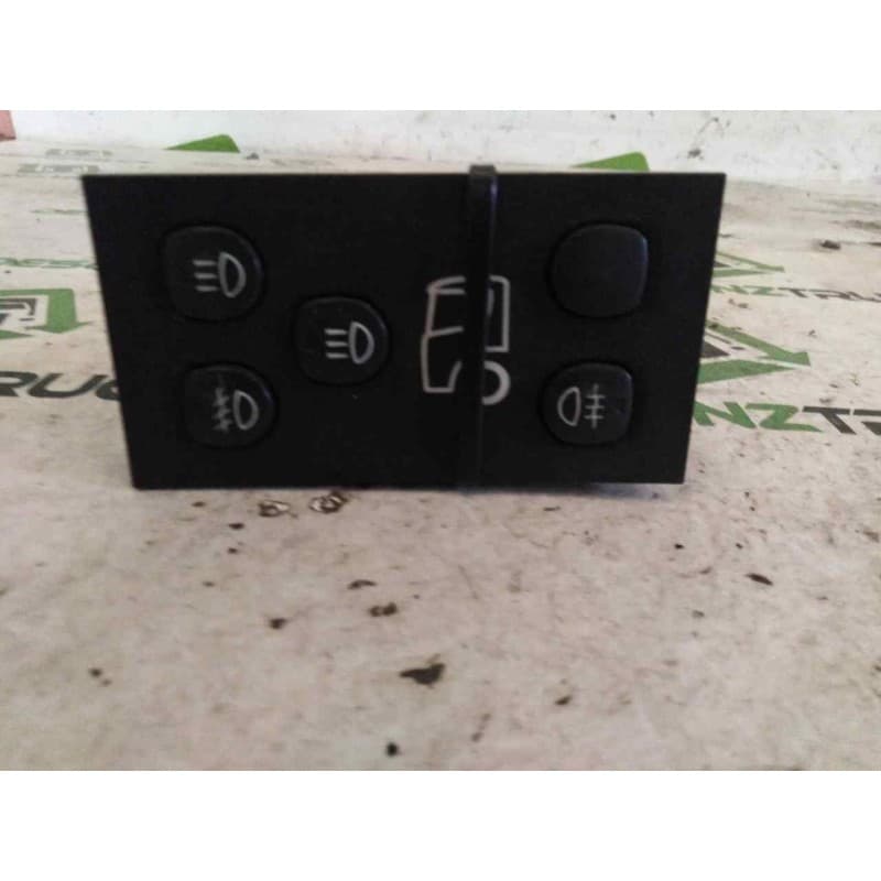 Recambio de mando luces para scania serie p/g/r (d-clase) fsa p380 (4x2) largo cp 19 b referencia OEM IAM 1507637 MANDO LUCES A - Blanco