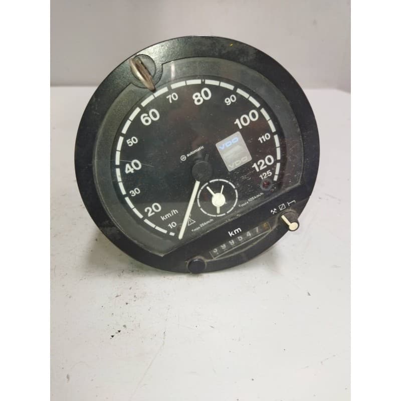 Recambio de tacografo para scania l094ub4x2 referencia OEM IAM 13182409 1713836 - Amarillo