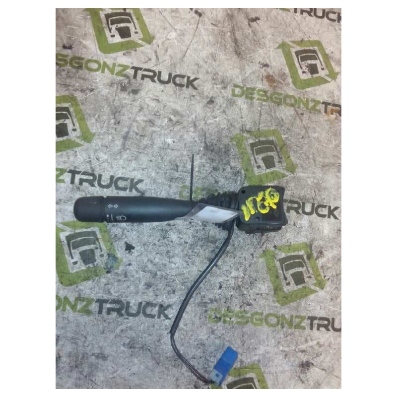Recambio de mando intermitentes para nissan trucks l80.09 l80.14 referencia OEM IAM - Blanco
