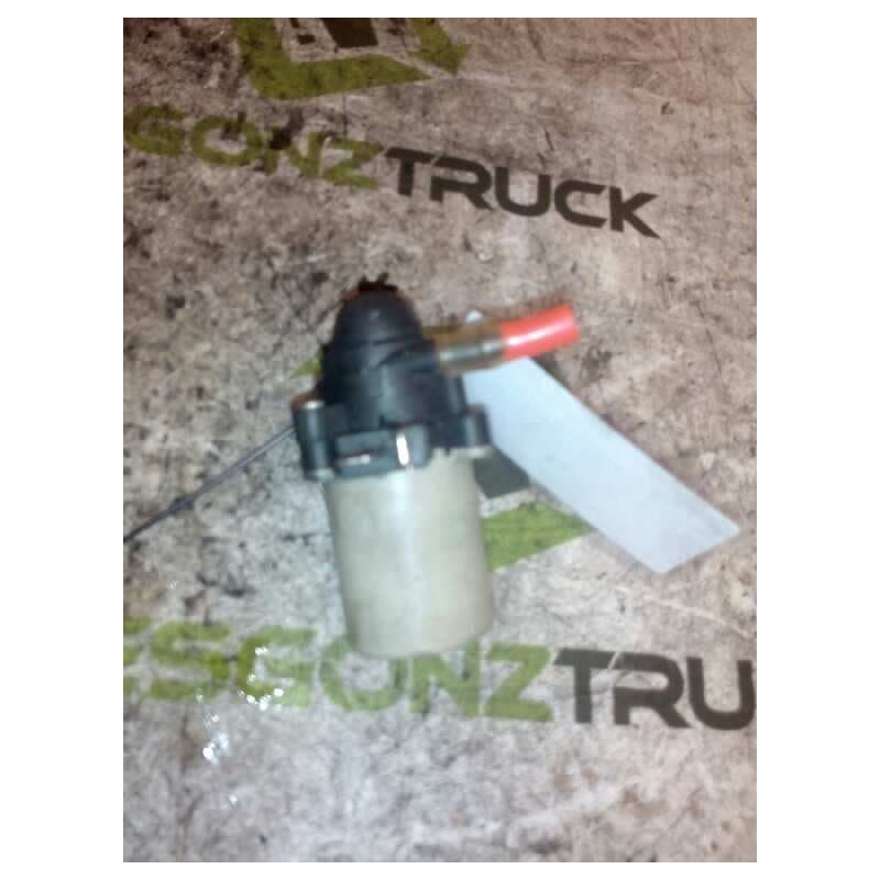 Recambio de bomba limpia para nissan trucks l80.09 l80.14 referencia OEM IAM 80102 - Blanco