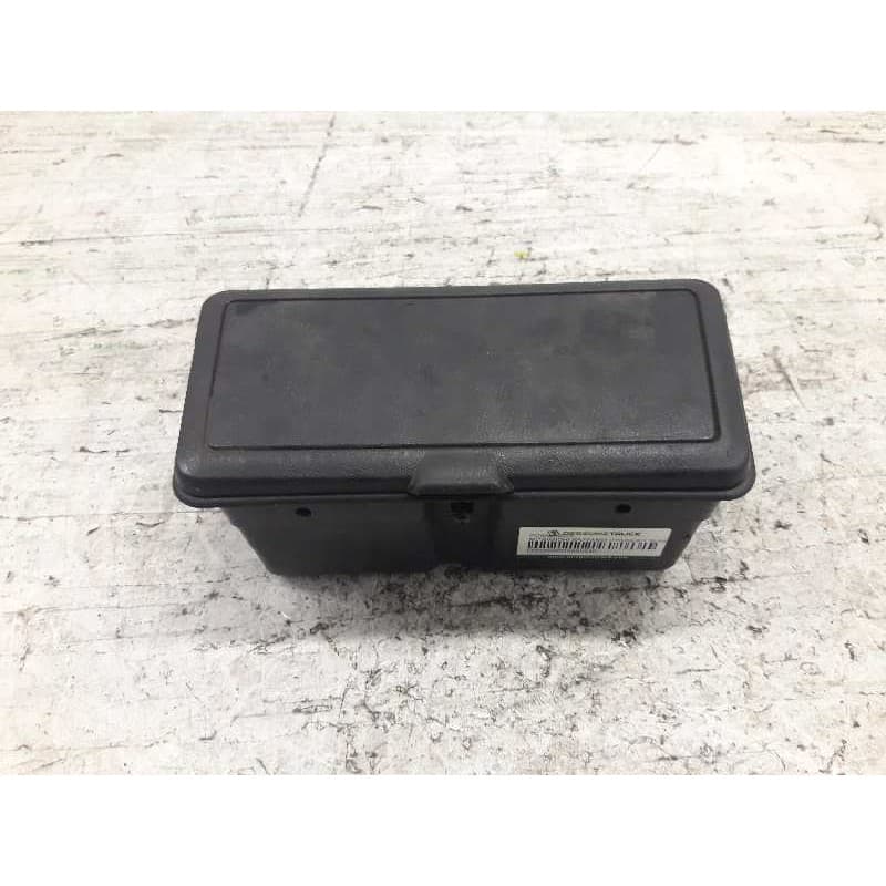 Recambio de posavasos para mitsubishi santamo (hyundai) santamo confort referencia OEM IAM TRAS. DCHO. - Gris