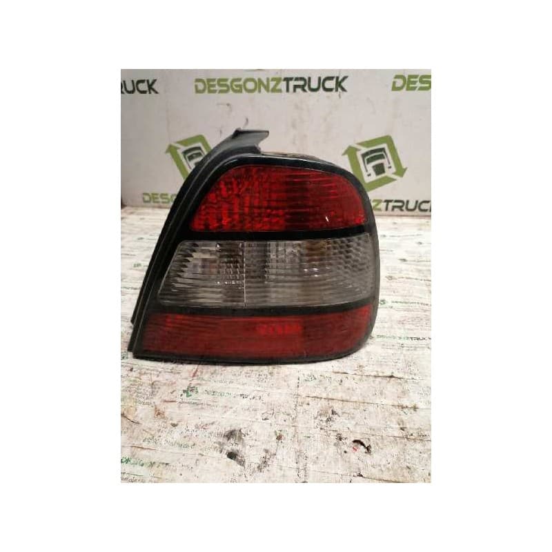 Recambio de piloto trasero derecho para daewoo leganza 2.0 cdx referencia OEM IAM - Gris