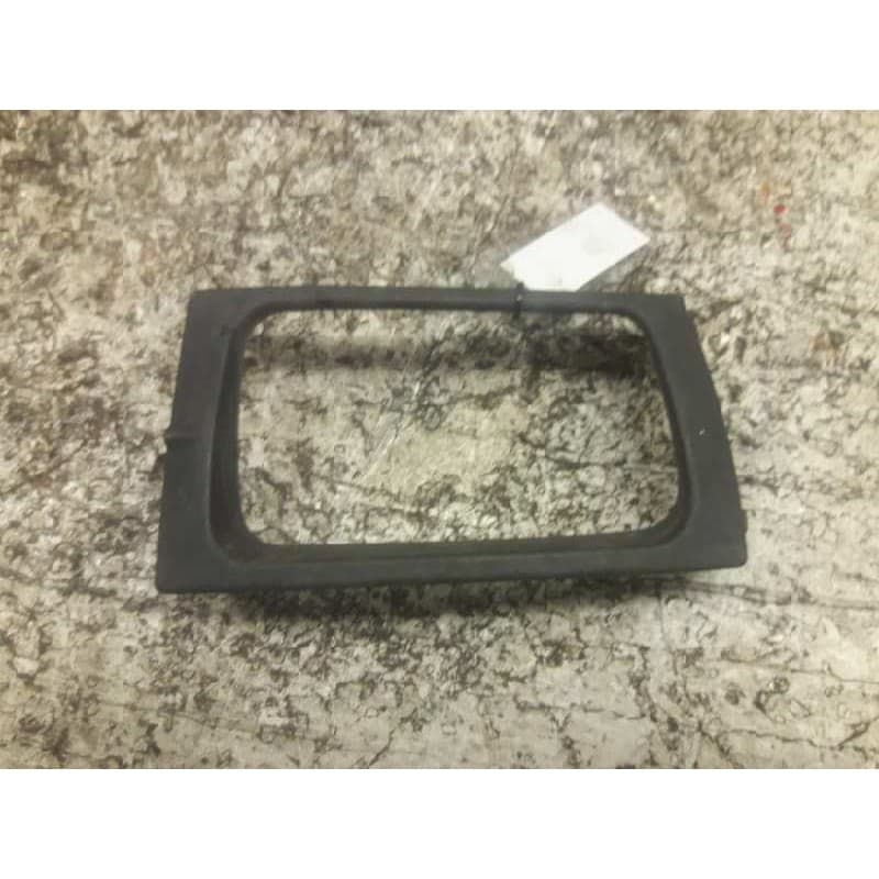 Recambio de tapa antiniebla derecha para skoda felicia berlina ( 791) blue sky referencia OEM IAM 441962962066 - Verde