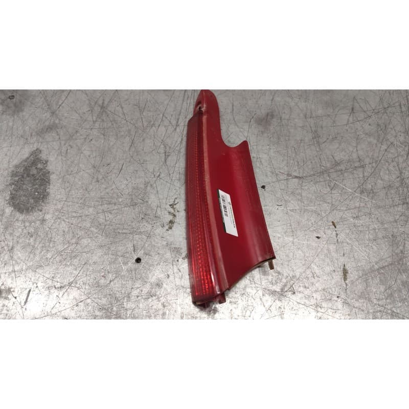 Recambio de catadioptrico trasero izquierdo para citroën c4 i (lc_) 1.6 hdi referencia OEM IAM - Plata