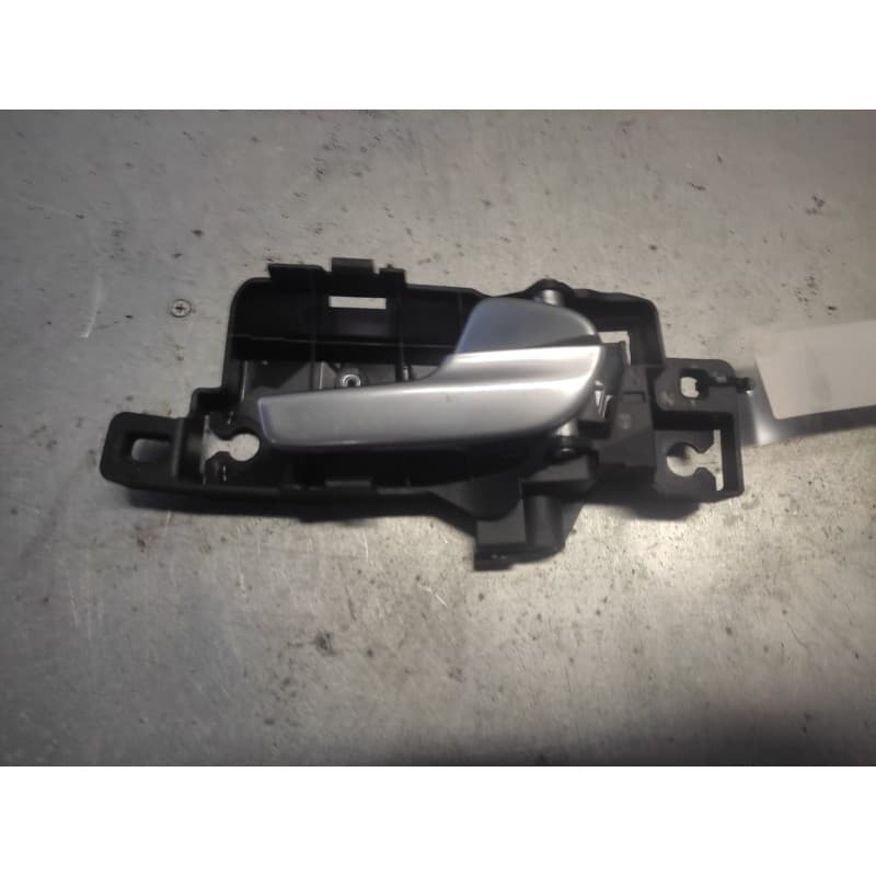 Recambio de maneta interior delantera derecha para ford mondeo ber. (ca2) referencia OEM IAM 6M21U22600AB