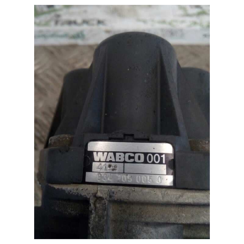 Recambio de valvula aire para mercedes-benz atego 4-cilindros 4x2/bm 970/2/5/6 917 (4x2) om 904 la l (largo) referencia OEM IAM - Blanco