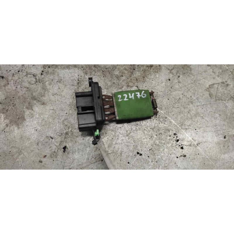 Recambio de resistencia calefaccion para peugeot boxer caja cerrada (rs2850)(290/330)('02) 330 c td referencia OEM IAM B8371 4 - Blanco