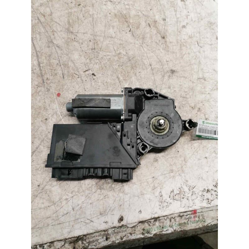 Recambio de motor elevalunas delantero izquierdo para volkswagen phaeton (3d3/3d7) v6 4motion (4 asientos) referencia OEM IAM 3D - Verde