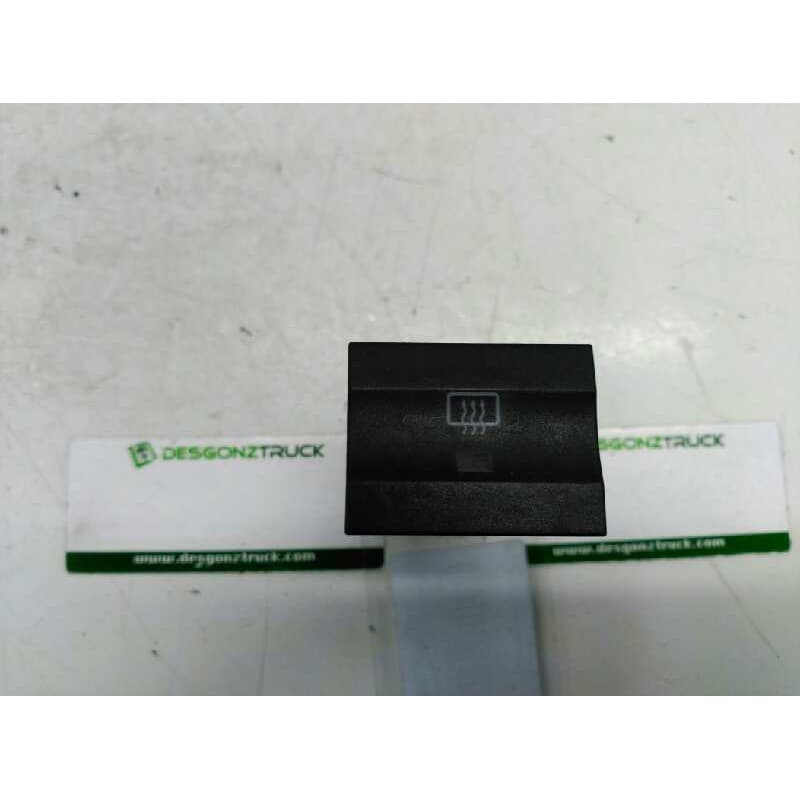 Recambio de boton antivaho para skoda fabia (6y2/6y3) classic referencia OEM IAM 6Y0959621 - Rojo