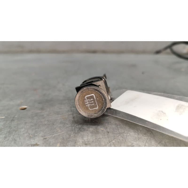 Recambio de boton antivaho para citroën c15 furgoneta/monovolumen (vd_) 1.8 d referencia OEM IAM - Blanco