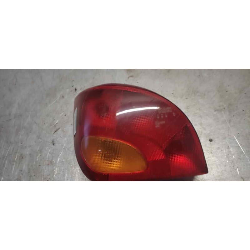Recambio de piloto trasero izquierdo para ford fiesta berlina (dx) 1.25 16v cat referencia OEM IAM