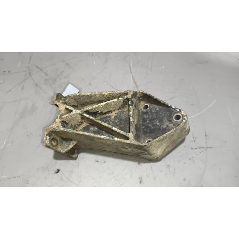 Recambio de soporte guardabarros trasero para daf xf 105 fa 105.460 (462cv) referencia OEM IAM