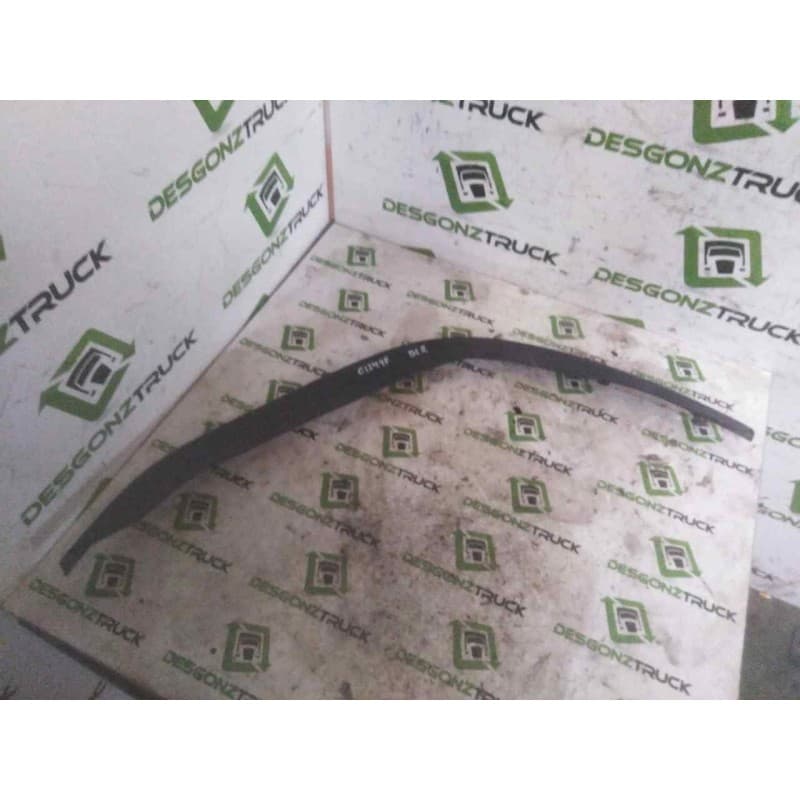 Recambio de paso rueda delantero derecho para volvo fh 480 12.8 diesel referencia OEM IAM 20529684 MOLDURA PASO RUEDA DERECHO - Amarillo
