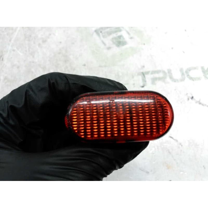 Recambio de piloto lateral derecho para renault clio ii fase i (b/cbo) 1.9 d referencia OEM IAM 2616000QAA - Blanco