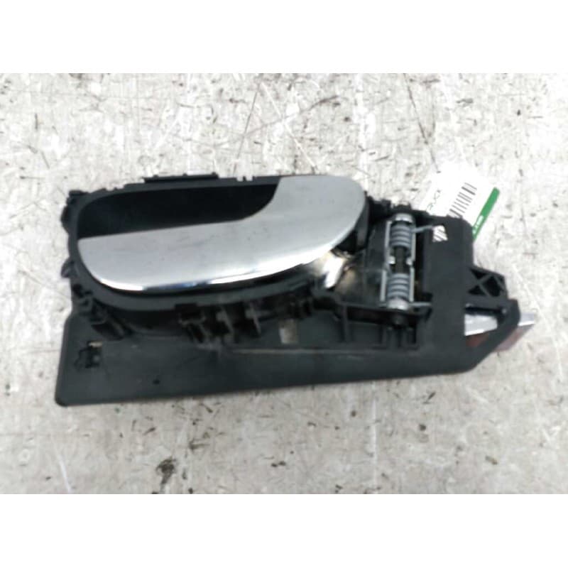 Recambio de maneta interior delantera derecha para peugeot 307 (s1) xs referencia OEM IAM 9643604477 9143F5 - Blanco