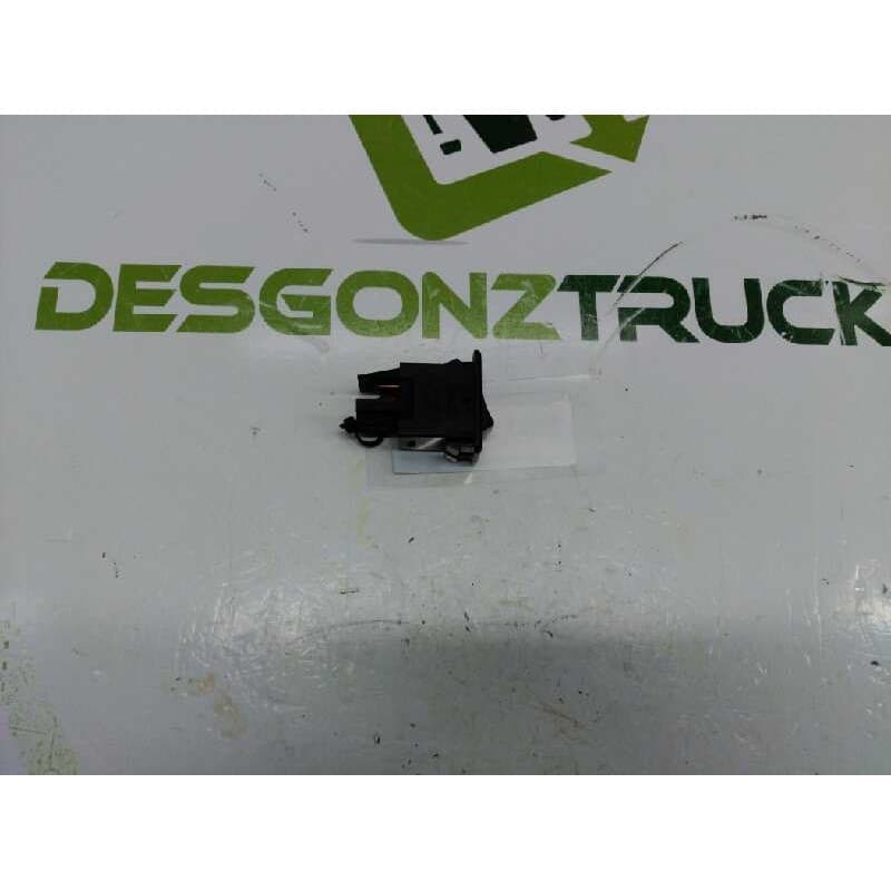 Recambio de boton agua limpia para nissan patrol (k/w260) largo ta referencia OEM IAM - Blanco