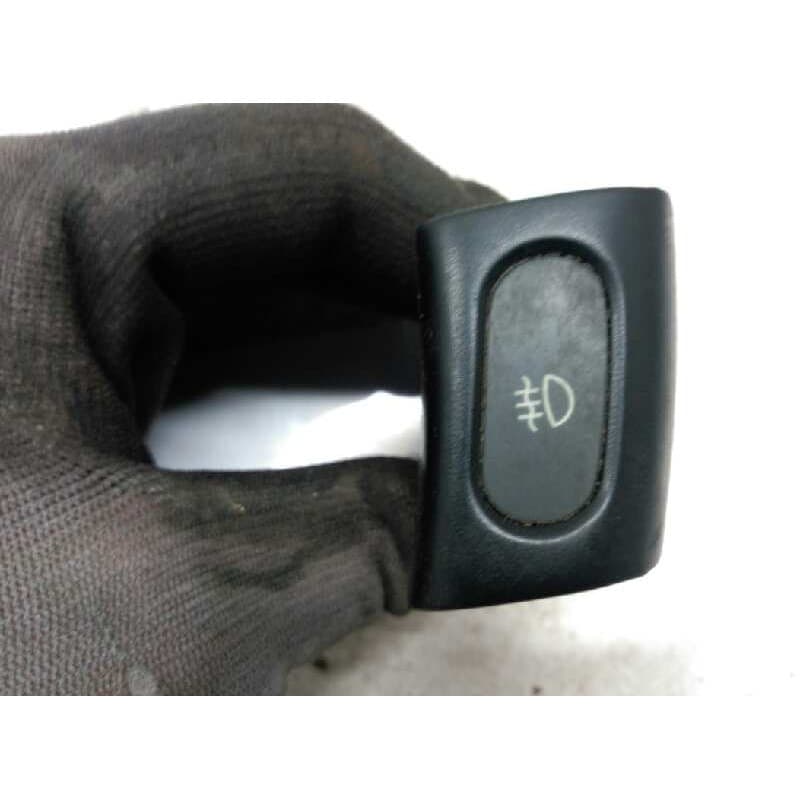 Recambio de boton antiniebla trasero para nissan vanette cargo vanette cargo caja cerrada referencia OEM IAM - Blanco
