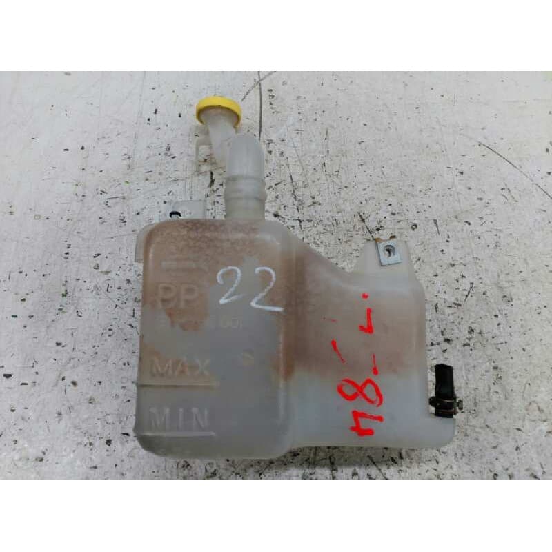 Recambio de deposito expansion para nissan vanette cargo vanette cargo caja cerrada referencia OEM IAM 217109C001 - Blanco