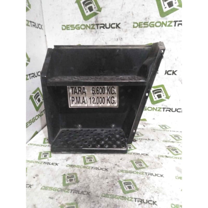 Recambio de paso rueda delantero izquierdo para man m 90 12.232 169/170 kw 6.9 diesel referencia OEM IAM 81615105101 PELDAÑO IZQ - Blanco