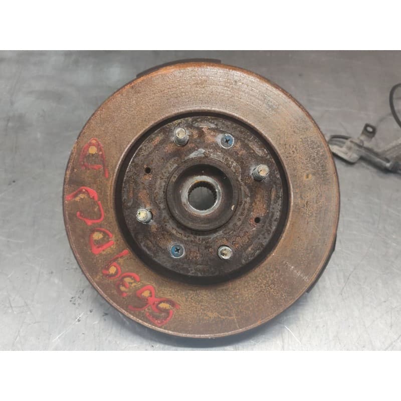 Recambio de mangueta delantera derecha para kia cerato i hatchback (ld) 2.0 crdi referencia OEM IAM
