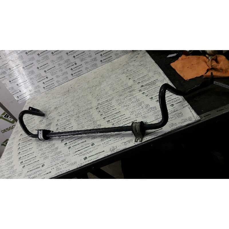 Recambio de barra estabilizadora delantera para nissan primastar autobús (x83) dci 140 referencia OEM IAM - Blanco