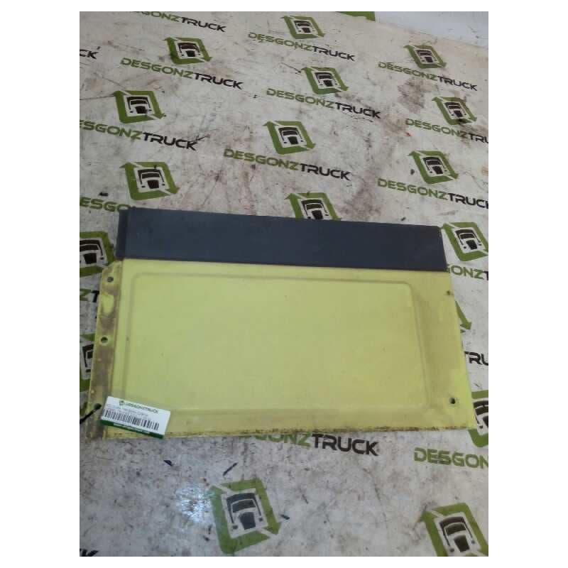 Recambio de moldura trasera cabina para nissan trucks eco-t l-35.09 referencia OEM IAM PARTE TRASERA IZQUIERDA - Amarillo