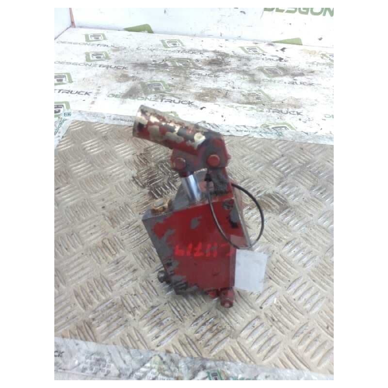 Recambio de bomba elevacion cabina para renault m 160.13 (160.12) / m 200.15 chasis modelo 200.15 144 kw cabina para dormir refe - Blanco